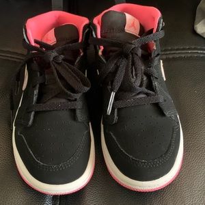 Toddler Girls Air Jordan 1 Mid (10c) Black/Pink!